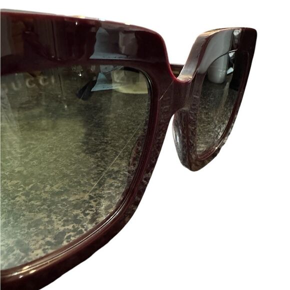 Gucci Acetate Oversized Sunglasses GG0328S in Burgundy - Picture 14 of 14